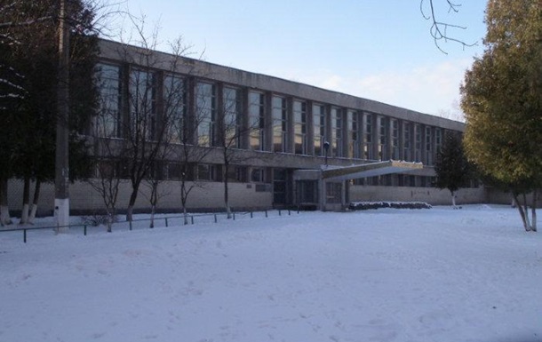 Київське училище відмовився від грошей, зібраних російською балериною