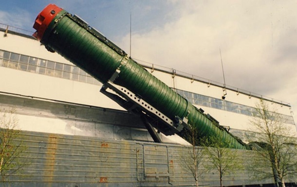 Россия готовится снова выпускать  ракетные поезда 