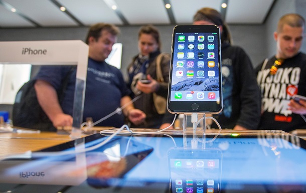 Apple різко підвищила ціни в Росії