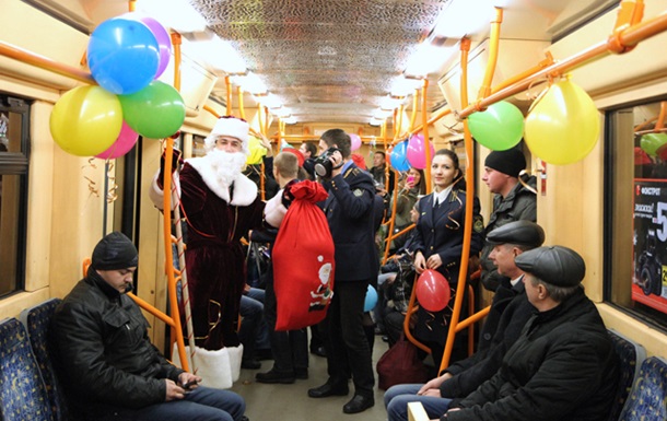 Киевское метро продлило график работы в новогоднюю ночь