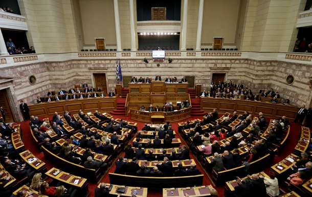 Парламент Греции в третий раз не смог избрать президента