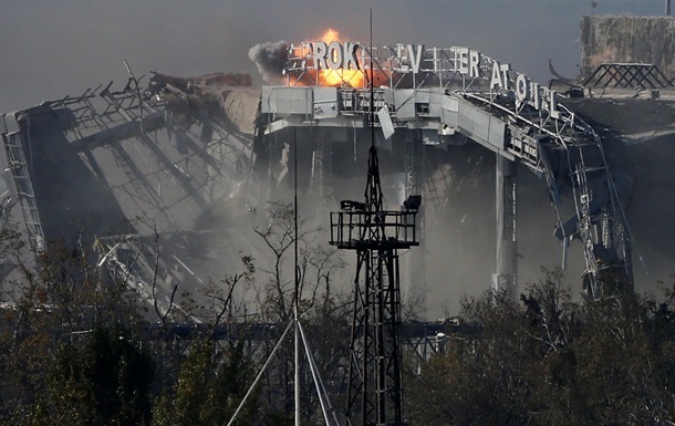 В Донецком аэропорту произошел бой, погибли три  киборга 