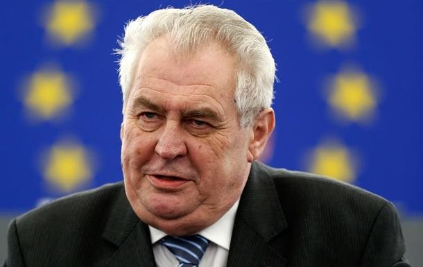 Президент Чехии Земан назвал Яценюка  премьером войны 