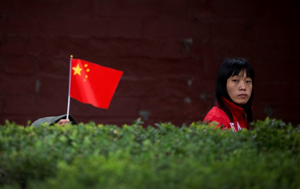 В Китае 12 обманутых инвесторов пытались совершить суицид