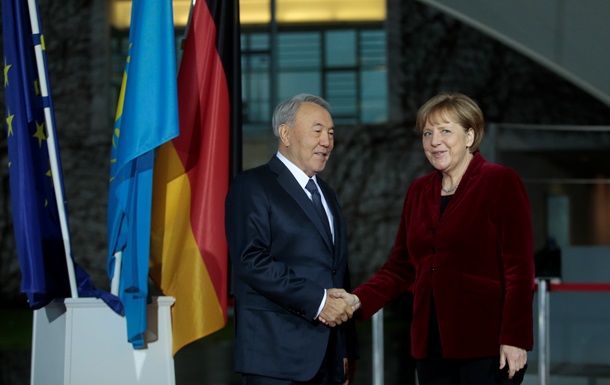 Назарбаев в Берлине: главная тема -  нормандский  саммит в Астане