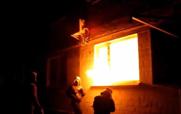 КПУ заявила о поджоге ее офиса в Киеве