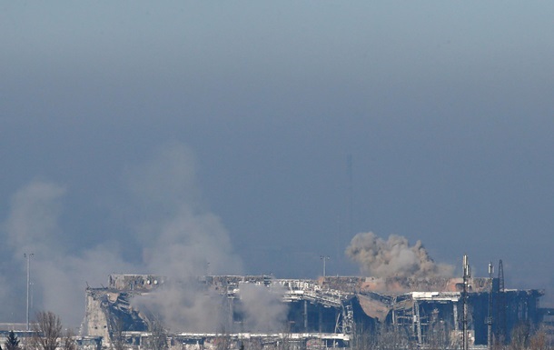 Бои за аэропорт Донецка: погибли двое украинских военных