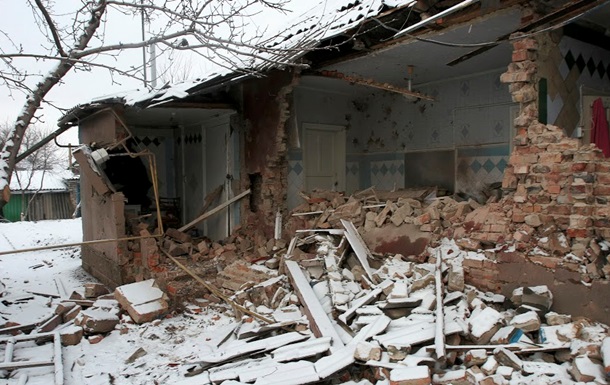 Кримське обстріляли з  Градів , зруйновано 30 будинків - Москаль