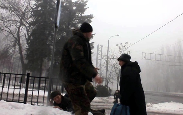Донецк обстреливают, в городе паника