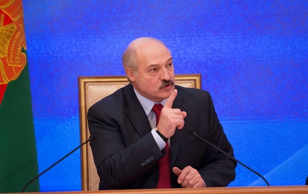 Які до мене претензії? Лукашенко звинуватив білорусів у девальвації рубля