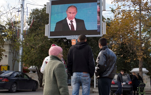 Обзор зарубежных СМИ: Путин сознательно врет, или обманывают его?