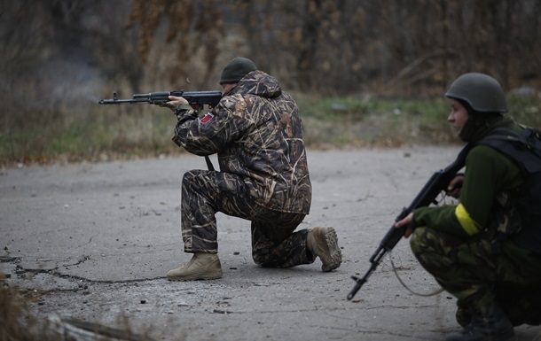 За сутки в Донбассе погибли 15 военных, 30 ранены - Минобороны 