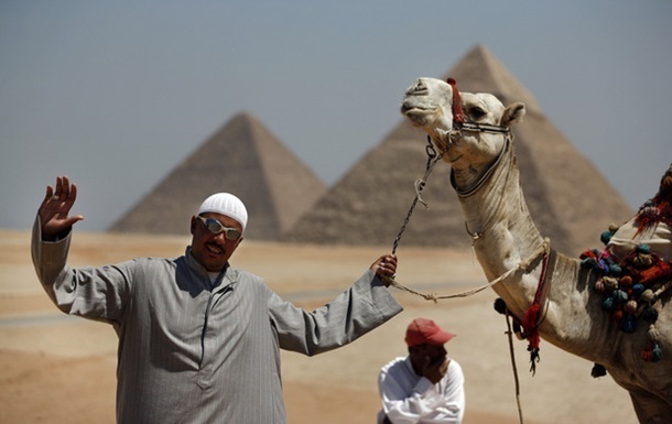 МИД рекомендует украинским туристам в Египте не покидать отели