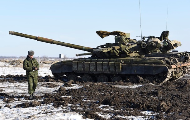 НАТО: Росія постачає сепаратистам на Донбасі сучасні танки