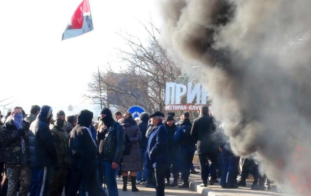 Забудовники МИКІЛЬСЬКОЇ СЛОБІДКИ почали війну проти місцевих жителів