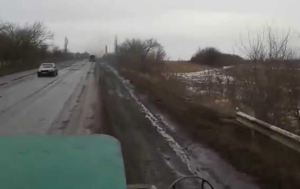 Бойцы АТО сняли на видео, как заезжают в Дебальцево