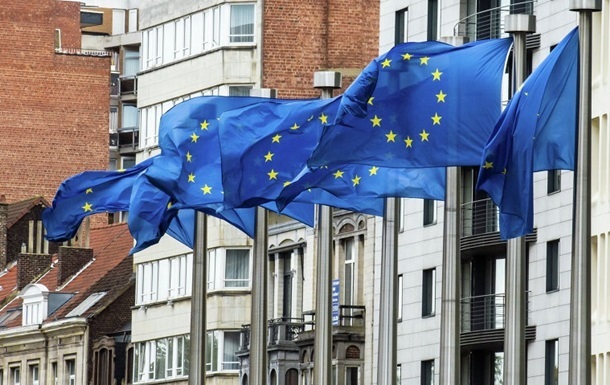 Еврокомиссия повысила прогноз экономики еврозоны в 2015 году