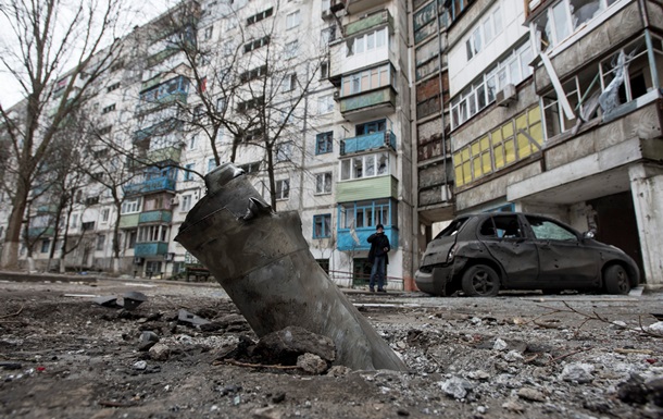 Жителі Донецька повідомляють про потужний вибух в місті