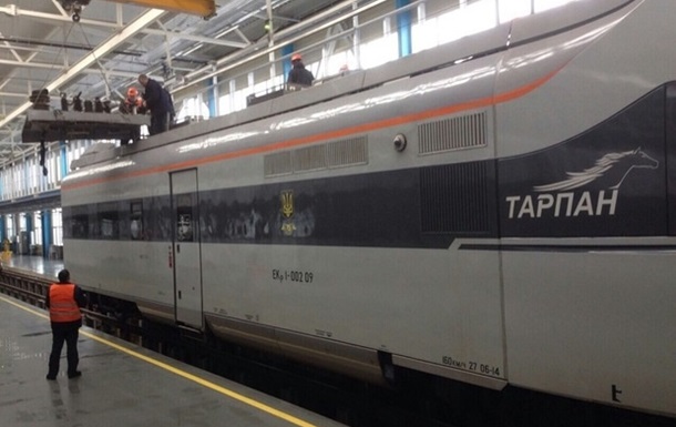 Поезд из Киева в Одессу заменили на Hyundai