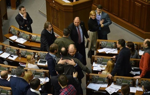 У  Самопомочі  вибачилися за бійку в парламенті