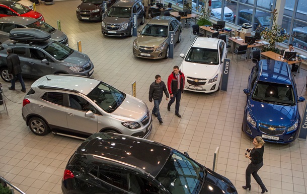 Импорт легковых автомобилей в Украину в 2014 году сократился на 64%