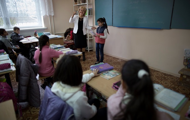 В украинских школах передумали вводить 12-летнее обучение