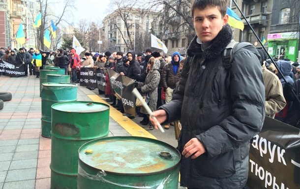 Корреспондент: Мнение. Коррупция добьет Украину быстрее сепаратистов