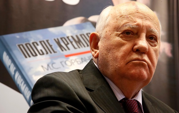 Горбачов назвав можливу причину вбивства Нємцова
