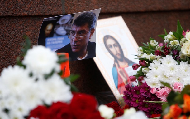 Оппозиция и Запад требуют раскрыть убийство Немцова