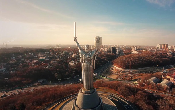 Киев с высоты дроньего полета: фотограф снял ролик о столице 