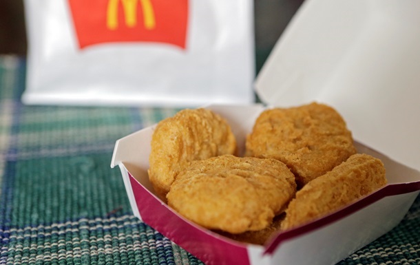 McDonald’s откажется от курятины с антибиотиками