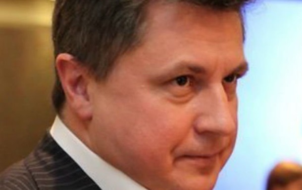 ЄС зняв санкції із сина Азарова і трьох соратників Януковича