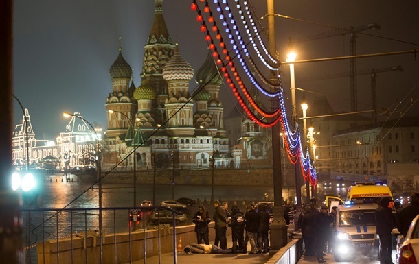 В реке возле места убийства Немцова нашли два пистолета - СМИ
