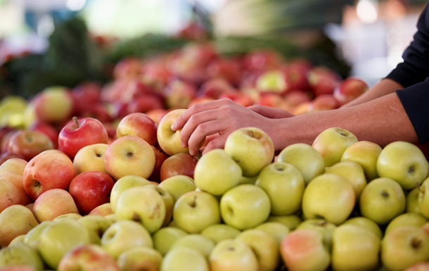 Росія запідозрила Сербію в реекспорті польських яблук