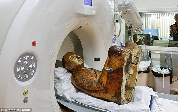 Китайці заявили про крадіжку статуї Будди з мумією ченця всередині