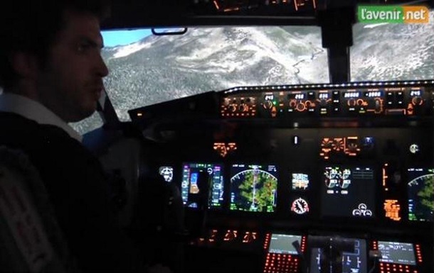 Аварію Airbus A320 в Альпах змоделювали на симуляторі
