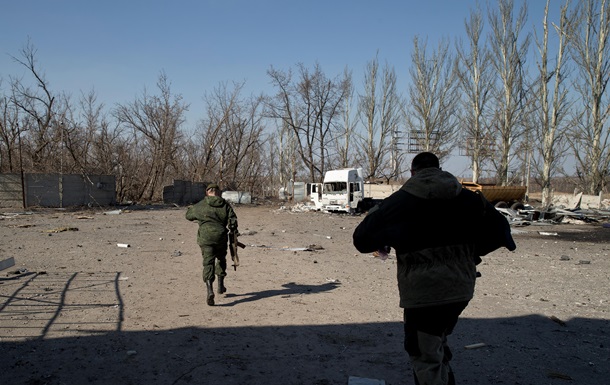 У Донецьку періодично чути стрілянину