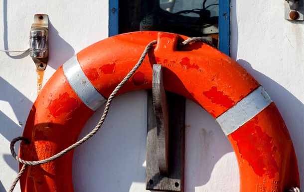 У берегов Камчатки затонул траулер: погибли восемь человек
