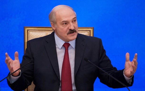 Лукашенко не відкидає, що Росія постачає зброю сепаратистам