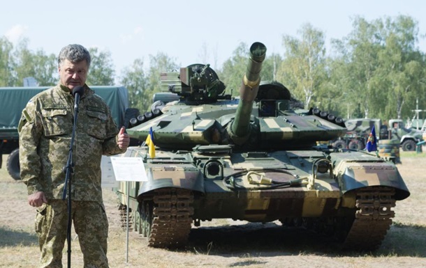 Порошенко: Украина быстро наращивает боевую мощность