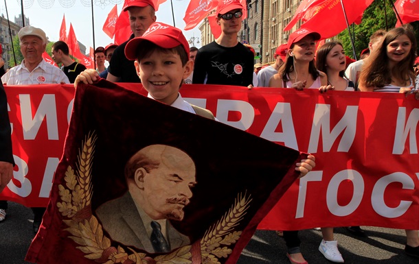 Російські комуністи їдуть до Києва влаштовувати мітинг 1 травня