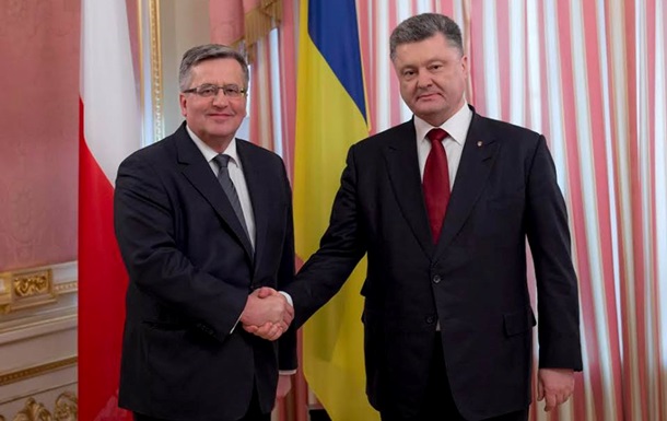 Польща підтримає введення миротворців на Донбас - Коморовський