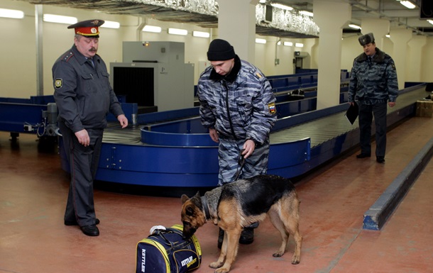 У Петербурзі евакуйовані шість ТРЦ через повідомлення про бомби - ЗМІ