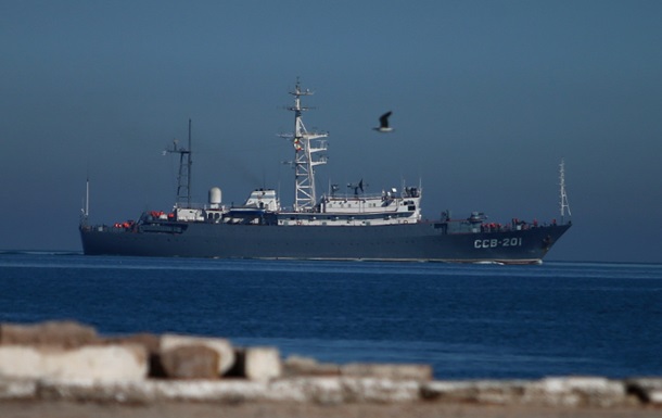 Російський військовий корабель евакуював з Ємену 14 українців