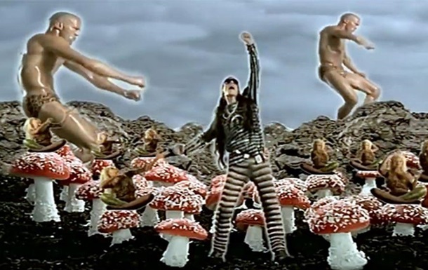 Танец Джейсона Стейтема в леопардовых трусах стал хитом YouTube