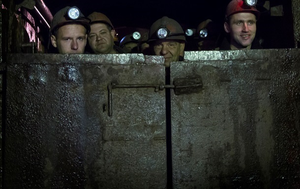 На зарплаты шахтерам уже перечислили 300 млн гривен 