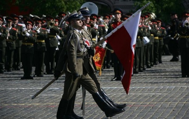 Польские депутаты решили перенести День победы на 8 мая