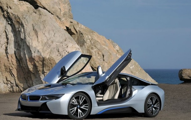 Первая информация о новом электромобиле BMW просочилась в Сеть