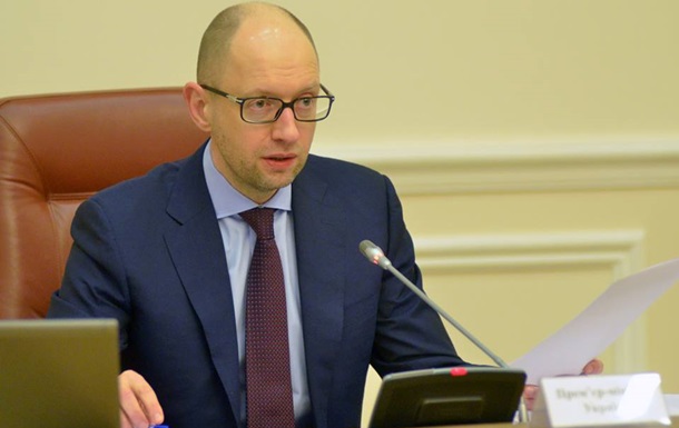 Яценюк закликав західних партнерів посилити рівень допомоги Україні