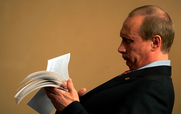 Путин ввел миллионные штрафы за экстремистские призывы в СМИ